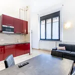 Alessia's Flat- Torretta アパート *